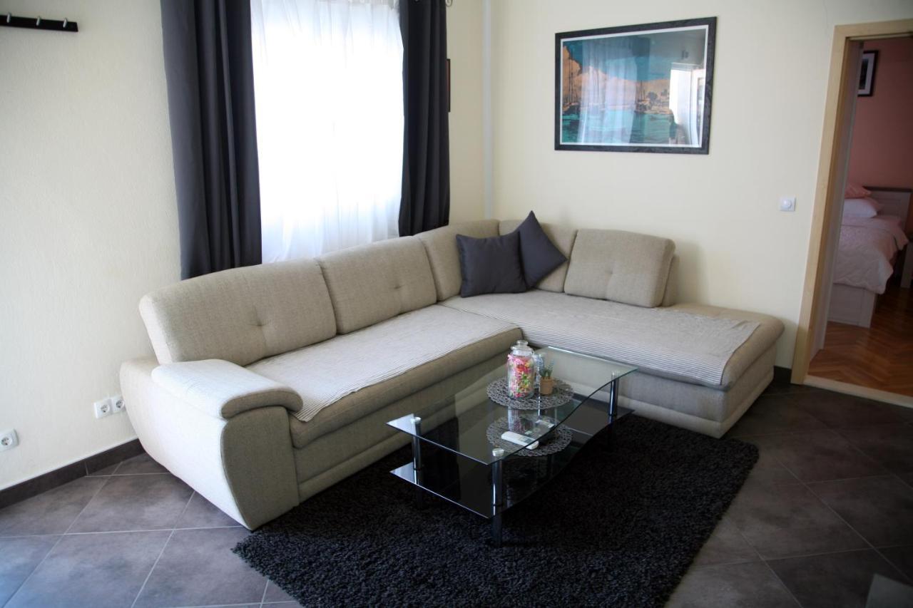 Apartment Del Mar Vinišće Eksteriør bilde